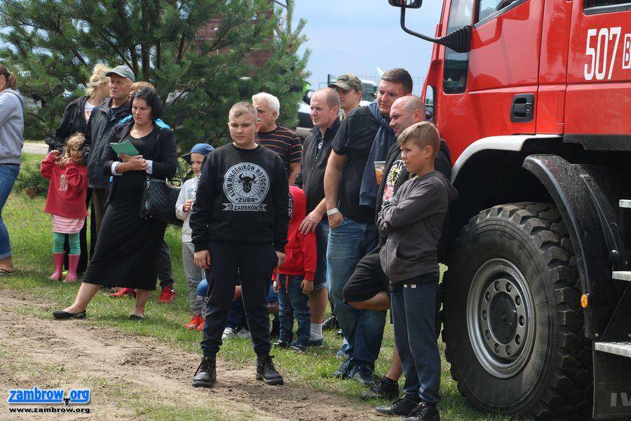 Zlot motocykli w Czerwonym Borze. Parada w Zambrowie [foto+video]