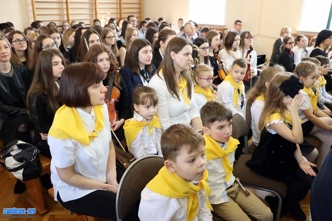 Międzyszkolna konferencja papieska [foto]