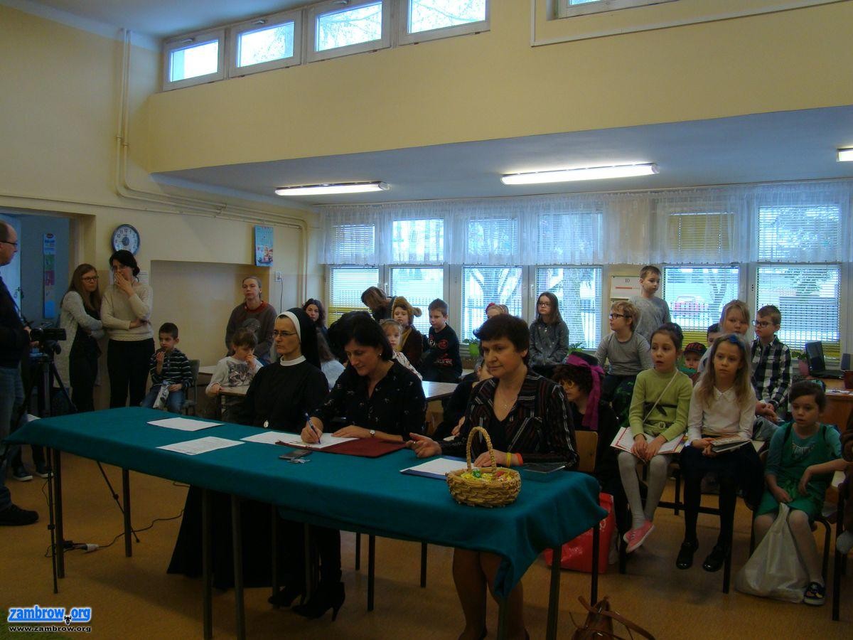 Uczniowie „Piątki” rywalizowali w konkursie czytelniczym [foto]