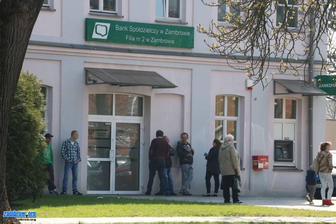 Napad na bank w Zambrowie [foto] - AKTUALIZACJA