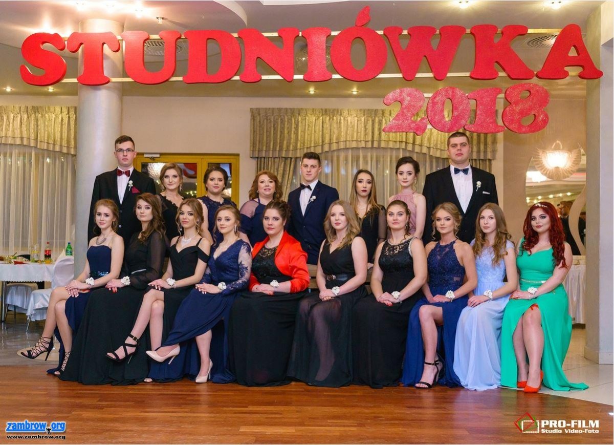 Studniówka ZS1 2018 - zdjęcia grupowe