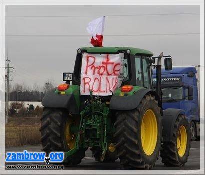 Rolnicy blokują krajową „ósemkę”. Są objazdy