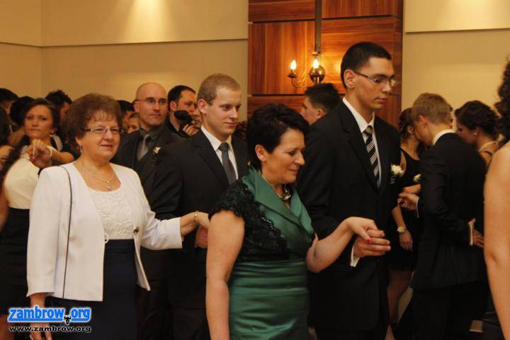 Studniówka w ZSO 2012. Zdjęcia.