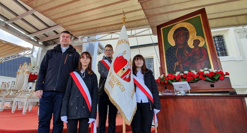Uczniowie z Osowca uczestniczyli w pielgrzymce Rodziny Szkół im. Jana Pawła II na Jasną Górę