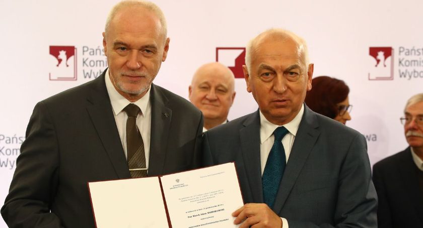 Marek Adam Komorowski odebrał zaświadczenie o wyborze na senatora