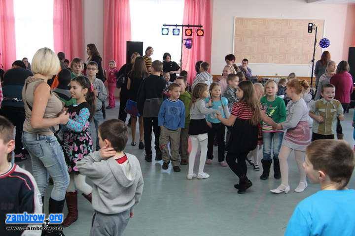 Choinka dla dzieci z Klubem Abstynenta Ostoja [foto]