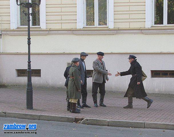 Aktorzy Teatru Form Różnych w filmie o Kaliwodzie