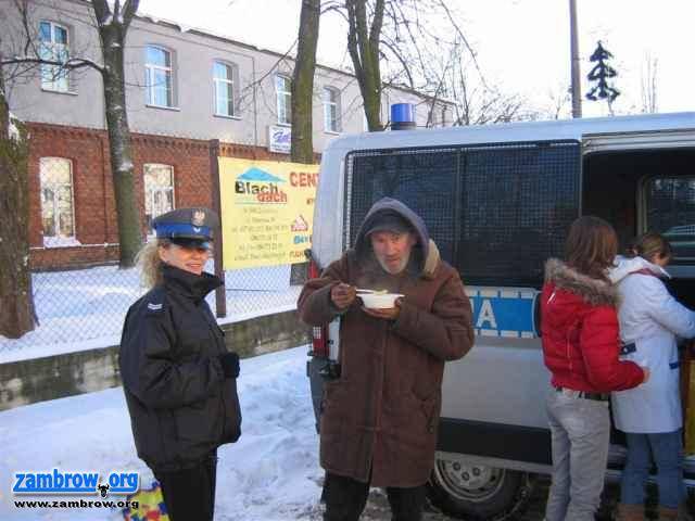 Zambrowska Policja troszczy się o bezdomnych