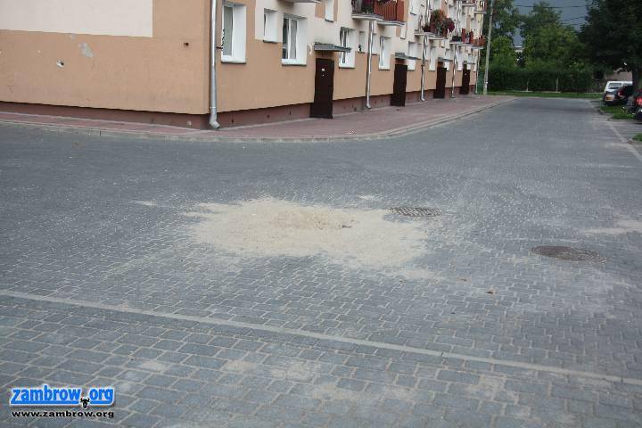 „Po co są dziury w ulicach w Zambrowie?”