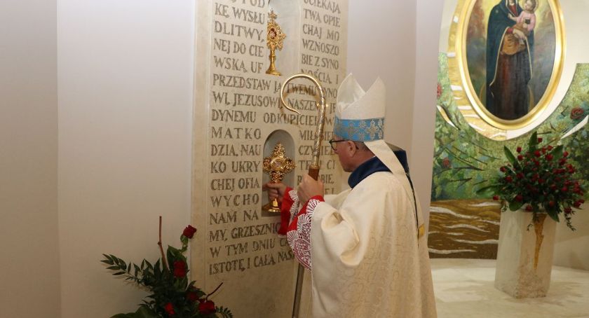 Relikwie św. Maksymiliana Kolbego trafiły do nowej kapliczki w parafii Ducha Świętego [foto]