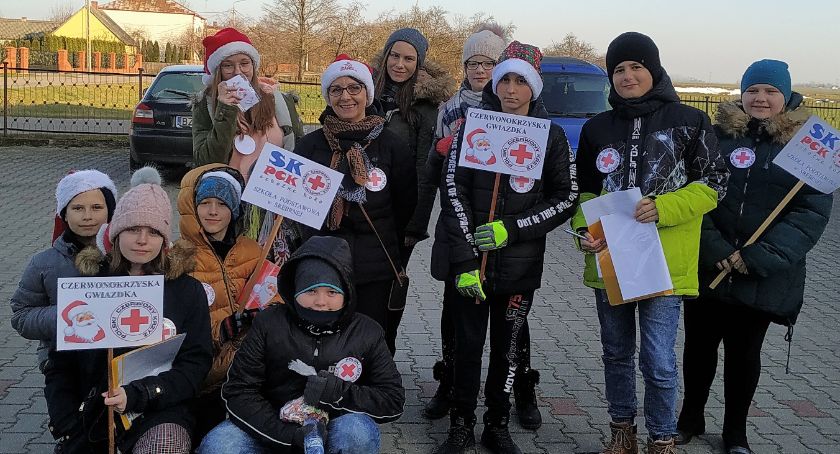 „Czerwonokrzyska Gwiazdka” z udziałem Szkolnego Koła PCK w Srebrnej
