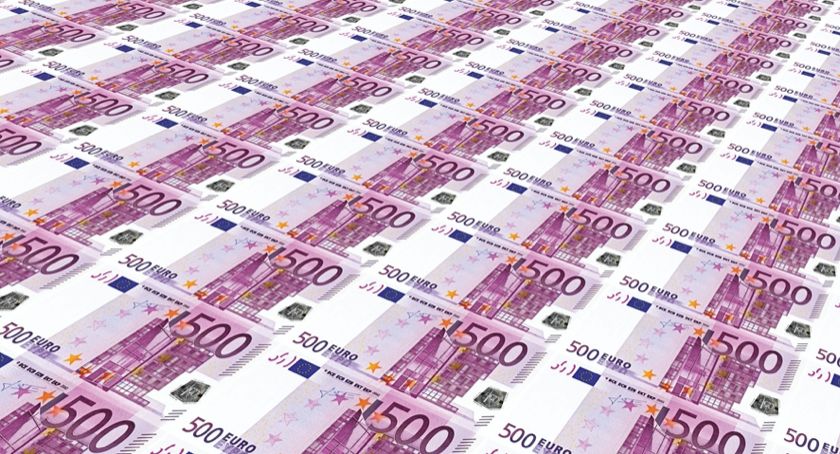 Brak pieniędzy na święta? Pożyczka pozabankowa przychodzi z pomocą