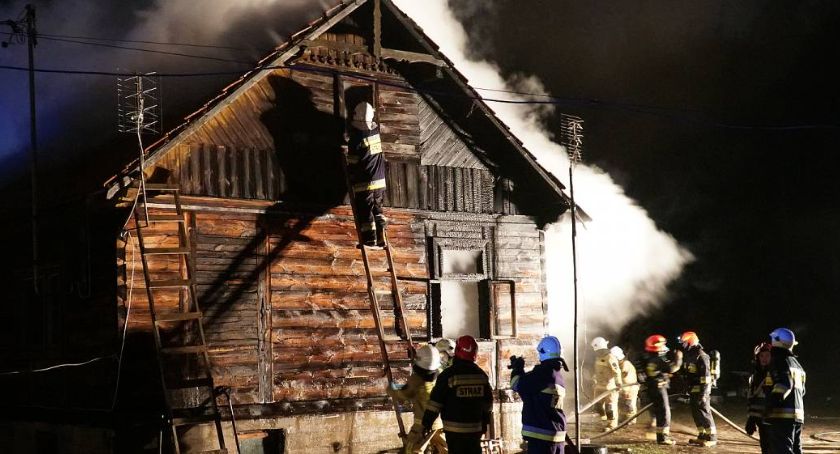Pomóżmy odbudować spalony dom! Razem możemy więcej!