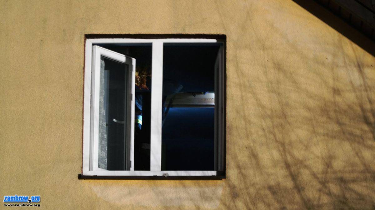 Pożar dachu budynku w Porytem-Jabłoni [foto]