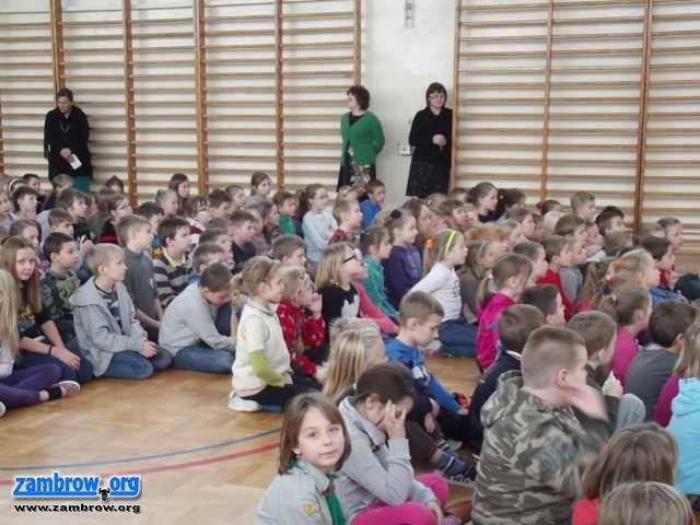 Z uczniami „Trójki” o bezpieczeństwie rozmawiał strażak