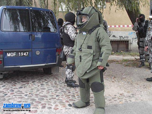 Policja zatrzymała sprawców trzech fałszywych alarmów bombowych w Zambrowie