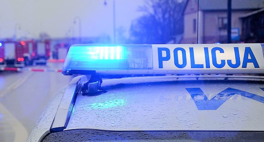 Zderzenie trzech osobówek i TIR-a. DK8 zablokowana [aktualizacja]