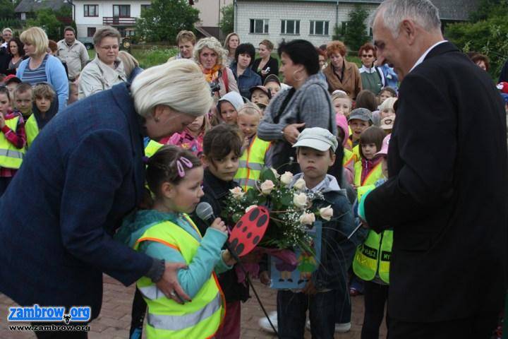 Nowy plac zabaw nad zalewem w Zambrowie otwarty!