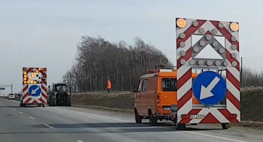 Uwaga: utrudnienia na S8. Z samochodu ciężarowego wylał się beton [video] - aktualizacja