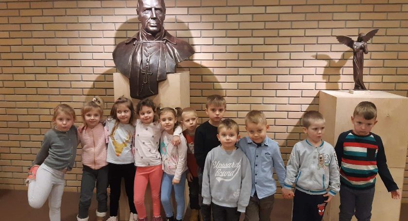 Artystyczna wycieczka przedszkolaków do Centrum Kultury
