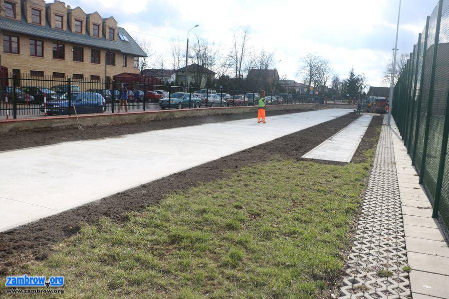 Budują orliki lekkoatletyczne [foto]