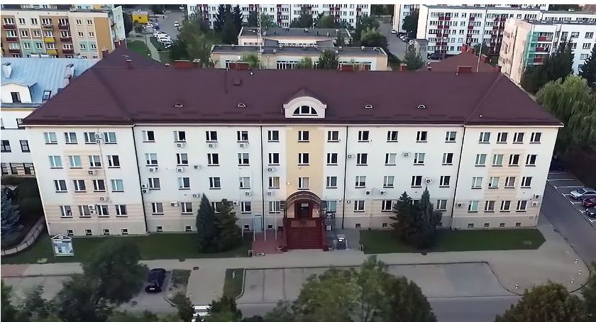 Zanim wybierzesz się do urzędu - zadzwoń. Komunikat Starosty Zambrowskiego [AKTUALIZACJA]