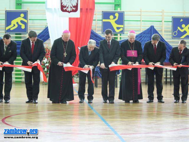 Prezydent Lech Kaczyński otworzył halę przy ZSO