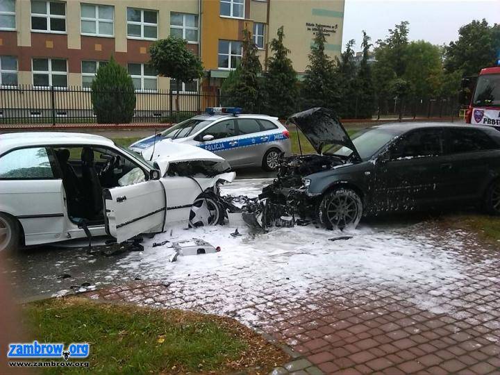Czołówka na ul. Obrońców Zambrowa