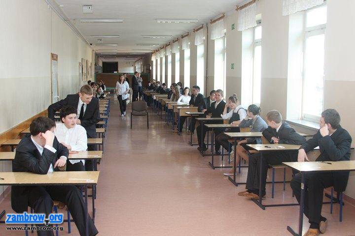Gimnazjaliści po I części egzaminu. Wrażenia. Test humanistyczny 2012 [PDF]
