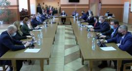 Nowe stawki za odbiór śmieci w gminie Szumowo [video]