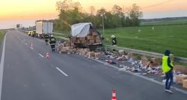 Kolizja ciężarówek na S8. Jeden pas ruchu zablokowany [foto]