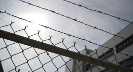 Zabójstwo księdza pochodzącego z szumowskiej parafii. Prokuratura przedstawiła zarzuty 23-letniemu Rafałowi J.