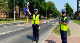 38 wykroczeń, 3 zatrzymane prawa jazdy - pośpiech na drodze nie popłaca