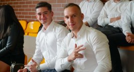 Rozpoczęcie roku szkolnego 2022/2023 w zambrowskich szkołach średnich [FOTO]