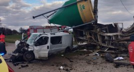 Wypadek w Pęchratce Polskiej. Nie żyje 55-letni mieszkaniec powiatu zambrowskiego [FOTO]