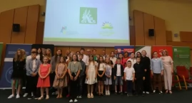 Uczennice z powiatu zambrowskiego laureatkami wojewódzkich konkursów organizowanych przez KRUS