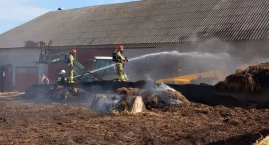 Siedem zastępów strażaków walczyło z pożarem w gminie Rutki [FOTO]