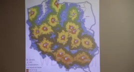 Radni zapoznali się z propozycją budowy lądowiska i lotniska w powiecie zambrowskim [FOTO]