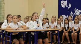 Dzień Edukacji Narodowej i rozdanie Oscarów w SP4 [FOTO]