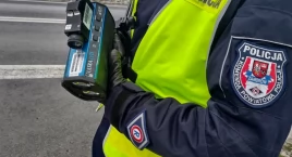 Przekroczył prędkość o 52 km/h. Tłumaczył się policjantom, że spieszy się do kościoła