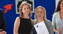 Maturzyści z „Czerwoniaka” zakończyli rok szkolny [FOTO]