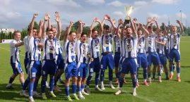 Piłkarze Olimpii Zambrów świętowali awans do III lig&hellip;
