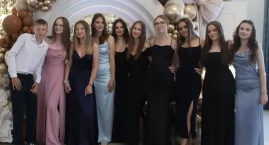 Uczniowie klas ósmych z SP4 pożegnali szkołę. Bal Ós&hellip;