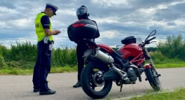 Zambrowscy policjanci kontrolują jednoślady. Trwa po&hellip;