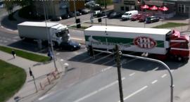 Re:Auto osobowe wjechało tuż pod ciężarówkę i zostało staranowane. To już kolejny taki przypadek w tym miejscu [video]