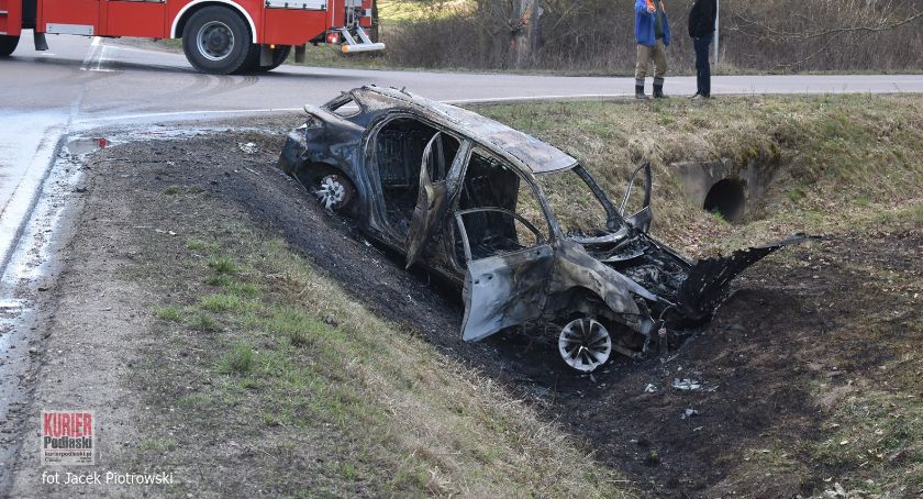 Zderzenie jaguara z lexusem