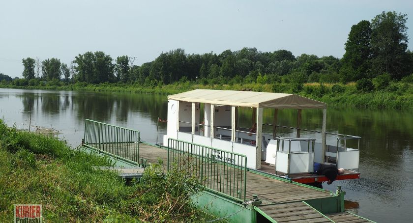 Katamaran odcumował. Rejsy po Bugu dostępne dla każdego