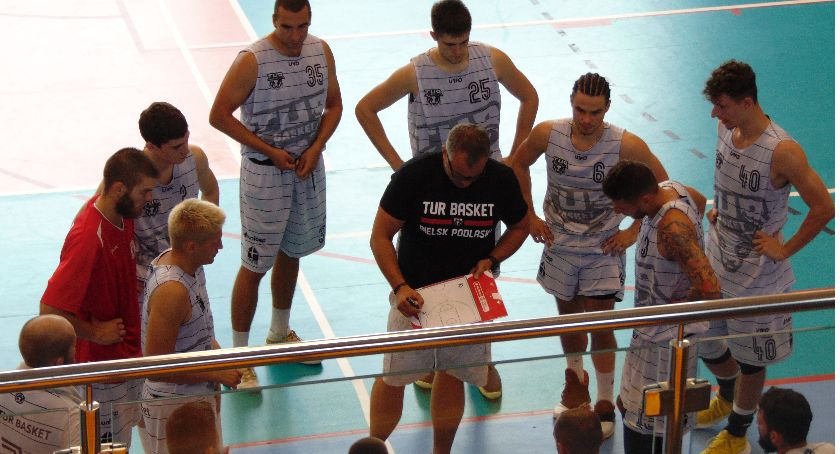 Koszykówka  - Tur Basket zagrał pierwszy sparing