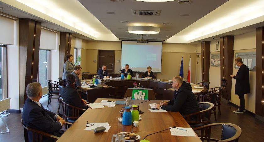 Apel do przygranicznych gmin – połączmy siły, by uniknąć śmierci na granicy. Konferencja w Michałowie