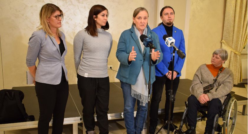 Janina Ochojska w Siemiatyczach. Spotkanie po pobycie europosłów na terenach przygranicznych 